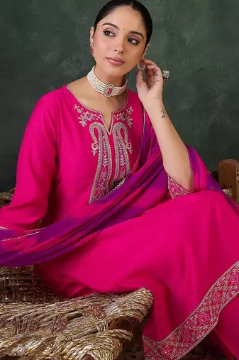 Ethnic Motifs Embroidered Sequinned Kurta With Trousers & Dupatta