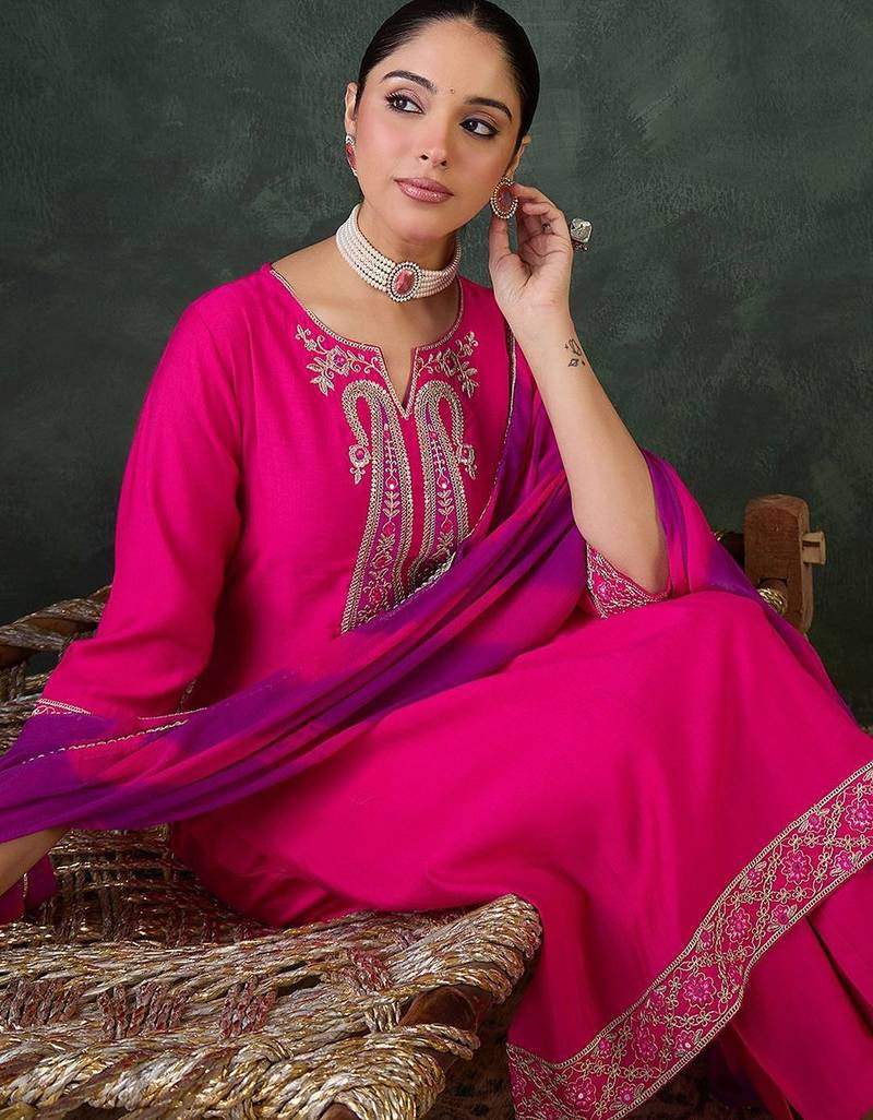 Ethnic Motifs Embroidered Sequinned Kurta With Trousers & Dupatta