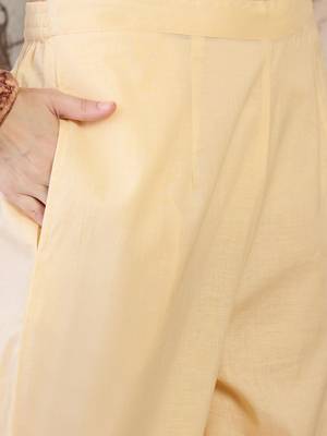 Floral Embroidered Shirt Collar Thread Work Pure Cotton Straight Kurta & Trouser 3