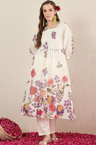 Women Floral Printed Cotton Kurta with Trousers