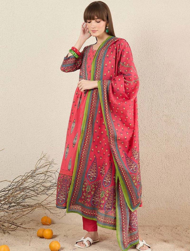 Women Ethnic Motifs Printed Cotton Kurta with Trousers & Dupatta