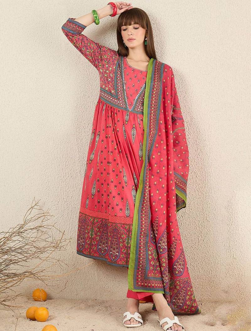 Women Ethnic Motifs Printed Cotton Kurta with Trousers & Dupatta