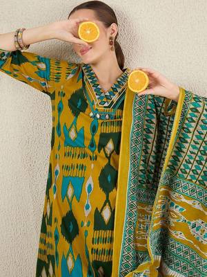 Women Abstract Printed Cotton Kurta with Trousers & Dupatta 1