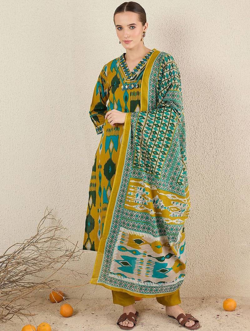 Women Abstract Printed Cotton Kurta with Trousers & Dupatta