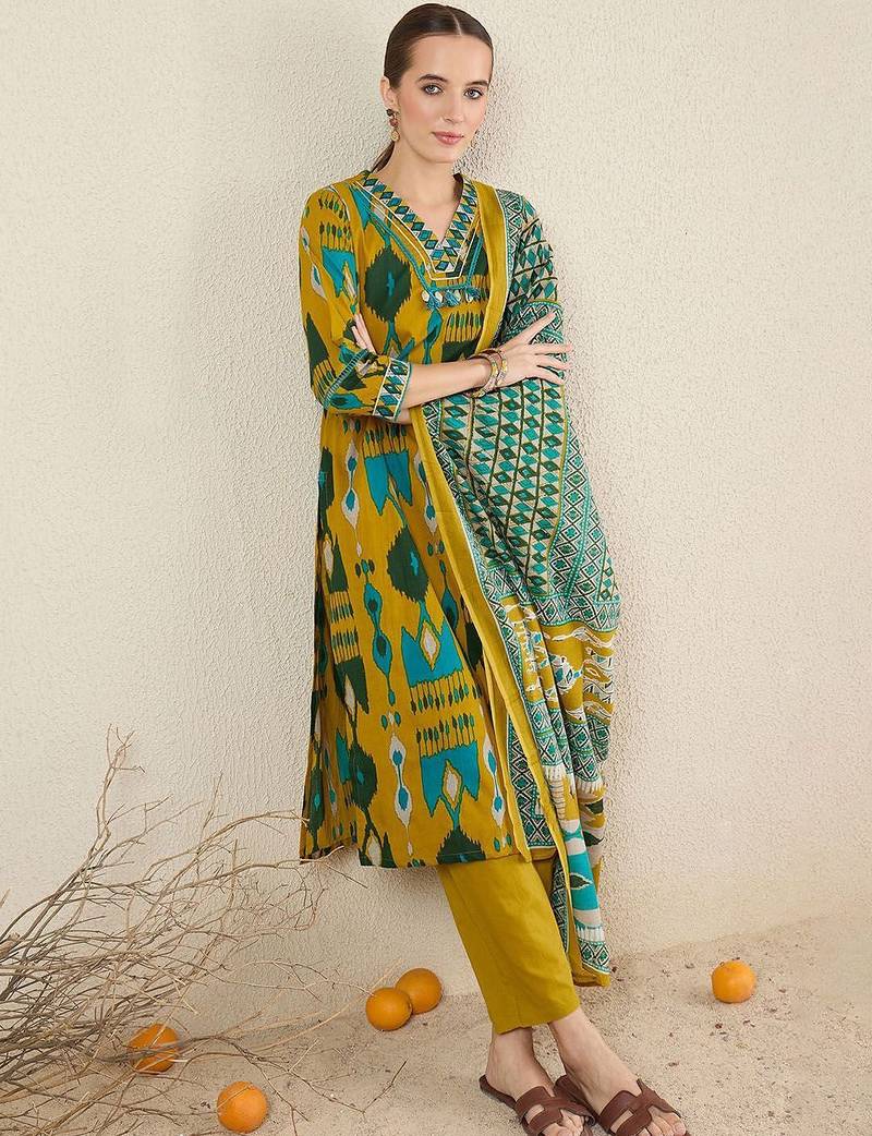 Women Abstract Printed Cotton Kurta with Trousers & Dupatta