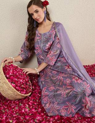 Women Floral Printed Kurta with Trousers & Dupatta 1