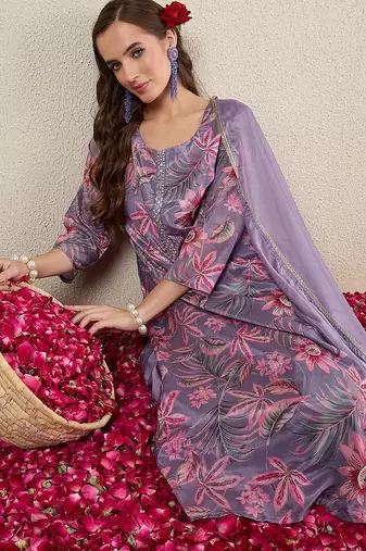 Women Floral Printed Kurta with Trousers & Dupatta