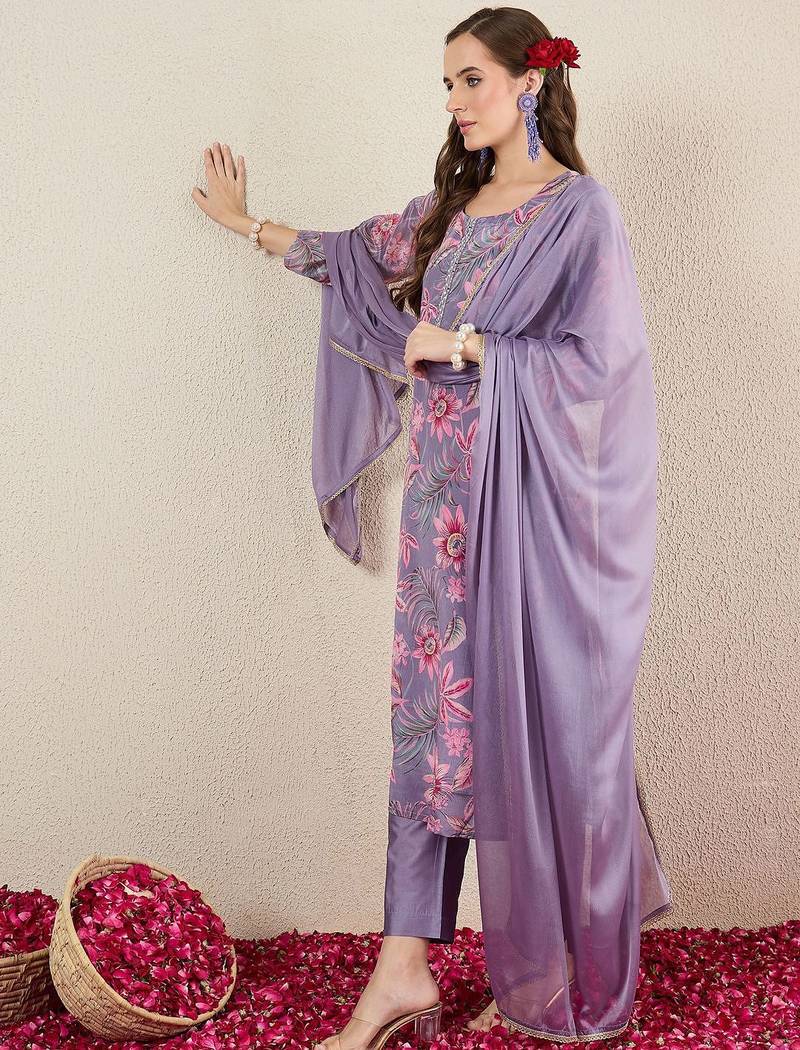 Women Floral Printed Kurta with Trousers & Dupatta