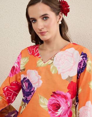 Women Floral Printed Kurta with Trousers & Dupatta 3