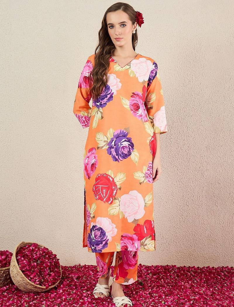 Women Floral Printed Kurta with Trousers & Dupatta