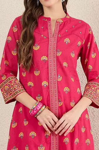 Women Ethnic Motifs Printed Cotton Kurta with Trousers