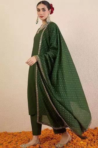 Women Ethnic Motifs Embroidered Regular Kurta with Trousers & With Dupatta