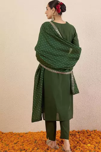 Women Ethnic Motifs Embroidered Regular Kurta with Trousers & With Dupatta