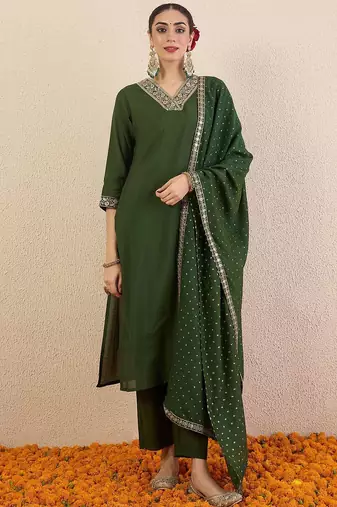 Women Ethnic Motifs Embroidered Regular Kurta with Trousers & With Dupatta