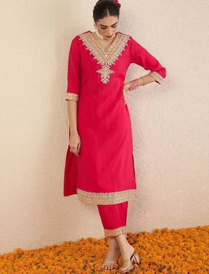 Women Ethnic Motifs Embroidered Regular Kurta with Trousers 6