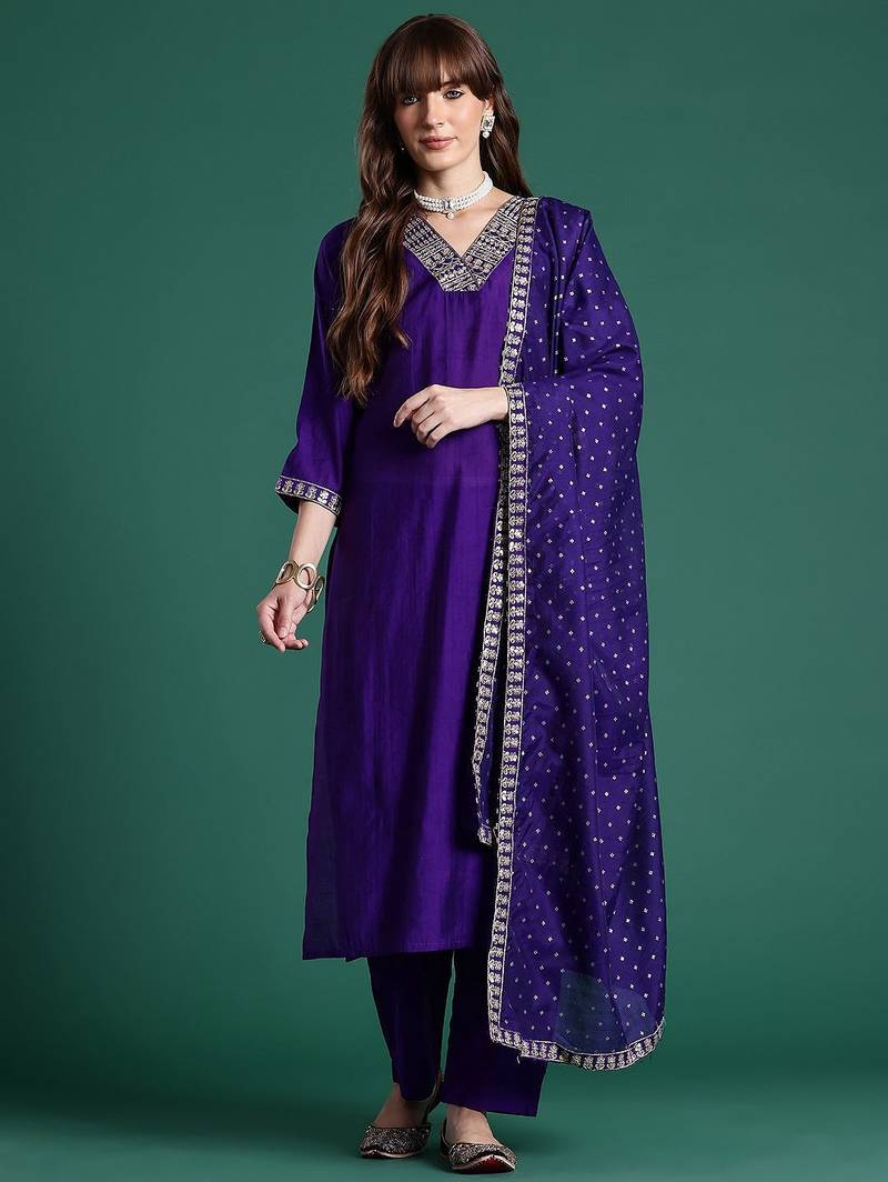 Ethnic Motifs Embroidered Thread Work Kurta With Trousers & Dupatta