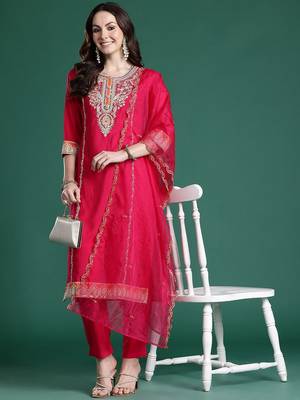 Ethnic Motifs Kurta with Trousers & Dupatta 8
