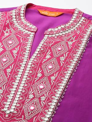 Women Ethnic Motifs Embroidered Pleated Mirror Work Kurta with Trousers 2