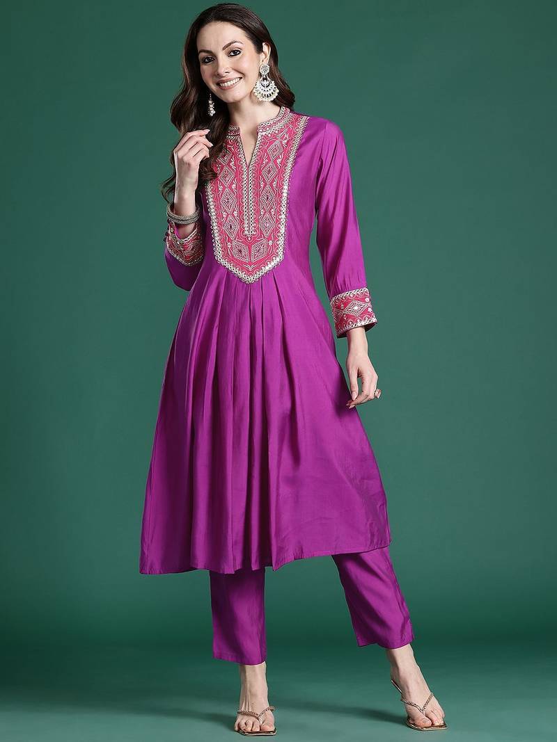 Women Ethnic Motifs Embroidered Pleated Mirror Work Kurta with Trousers