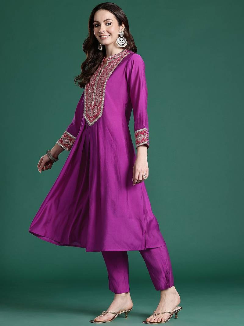 Women Ethnic Motifs Embroidered Pleated Mirror Work Kurta with Trousers