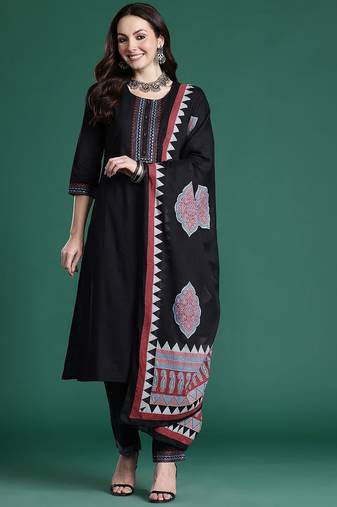 Embroidered Regular Beads & Stones Pure Cotton Kurta with Trousers & With Dupatta