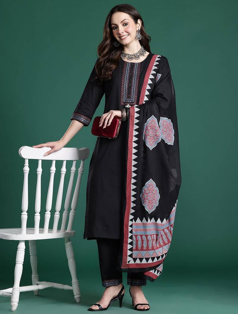 Embroidered Regular Beads & Stones Pure Cotton Kurta with Trousers & With Dupatta