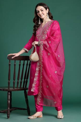 Ethnic Motifs Embroidered Sequinned Kurta with Trousers & With Dupatta