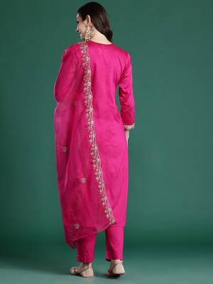 Ethnic Motifs Embroidered Sequinned Kurta with Trousers & With Dupatta 6