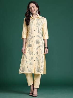 Ethnic Motifs Embroidered Thread Work Pure Cotton Kurta with Trousers 1