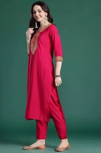 Ethnic Motifs Embroidered Zari Kurta with Trousers & With Dupatta