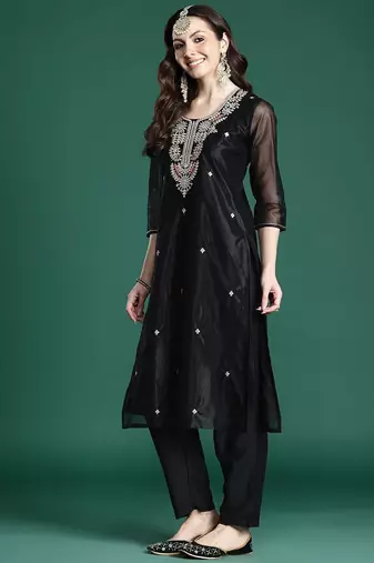 Ethnic Motifs Embroidered Kurta with Trousers & Dupatta