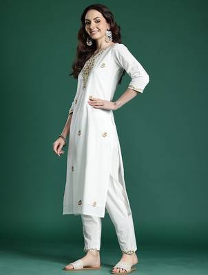 Floral Embroidered Pure Cotton Kurta with Trousers & Dupatta 6