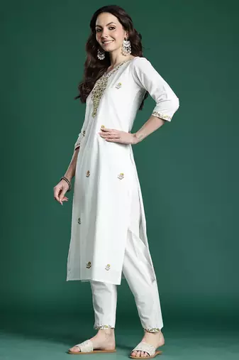 Floral Embroidered Pure Cotton Kurta with Trousers & Dupatta