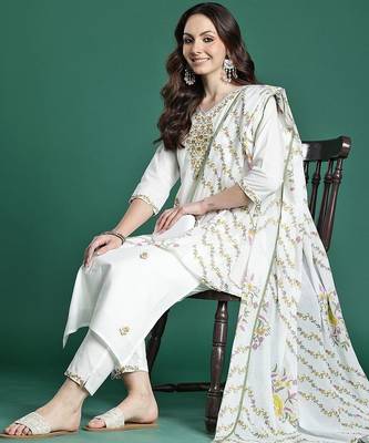Floral Embroidered Pure Cotton Kurta with Trousers & Dupatta 8