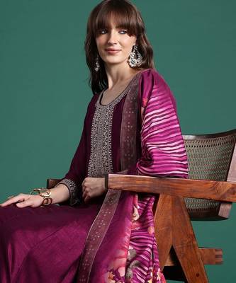 Ethnic Motifs Embroidered Sequinned Kurta with Trousers & With Dupatta 1
