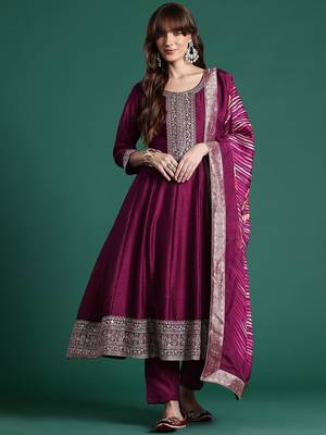 Ethnic Motifs Embroidered Sequinned Kurta with Trousers & With Dupatta 5