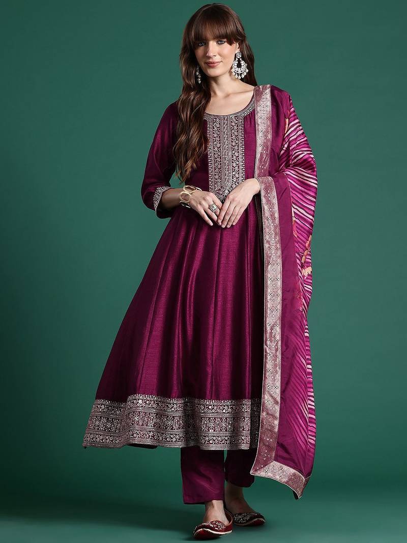 Ethnic Motifs Embroidered Sequinned Kurta with Trousers & With Dupatta