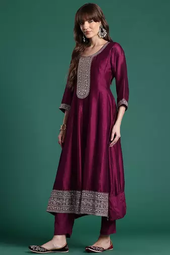 Ethnic Motifs Embroidered Sequinned Kurta with Trousers & With Dupatta