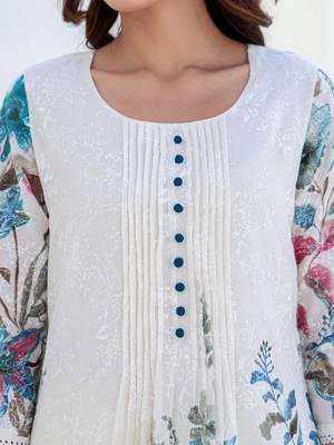 Floral Printed A-Line Pure Cotton Kurta With Trousers 4
