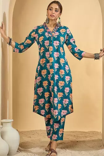 Women Floral Printed Pleated Mirror Work Pure Cotton Kurta & Trousers