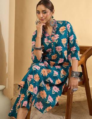 Women Floral Printed Pleated Mirror Work Pure Cotton Kurta & Trousers 7