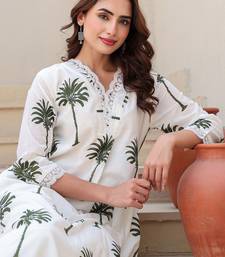Floral Printed V-Neck Pure Cotton Kurta With Trousers