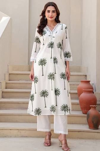 Floral Printed V-Neck  Cotton Kurta With Trousers