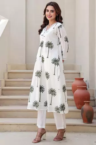 Floral Printed V-Neck Pure Cotton Kurta With Trousers