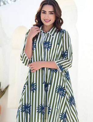 Women Floral Printed Pure Cotton A-Line Kurta with Trousers 2