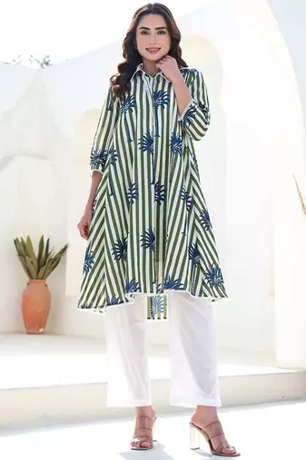 Women Floral Printed Pure Cotton A-Line Kurta with Trousers