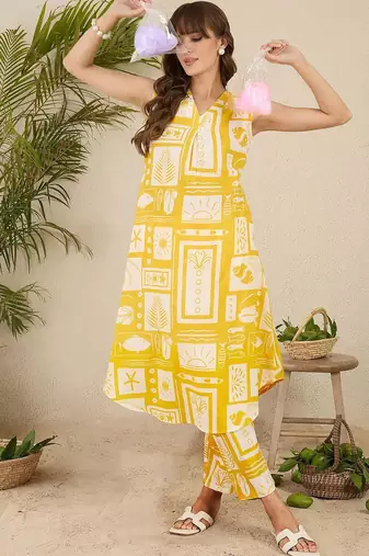 Women Ethnic Motifs Printed Pleated Pure Cotton Kurta with Trousers