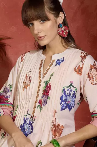 Women Floral Printed Regular Pure Cotton Kurta Sets