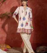 Women Floral Printed Regular Pure Cotton Kurta Sets