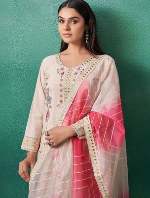 Floral Embroidered V-Neck Mirror Work Straight Kurta & Trousers With Dupatta 2